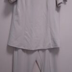 ベージュのセットアップ