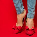 赤いパンプス